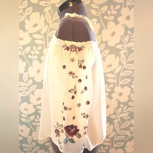 New Aero Floral Embroidered Off-Shoulder Top Size L